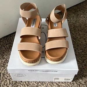Steve Madden platform sandals